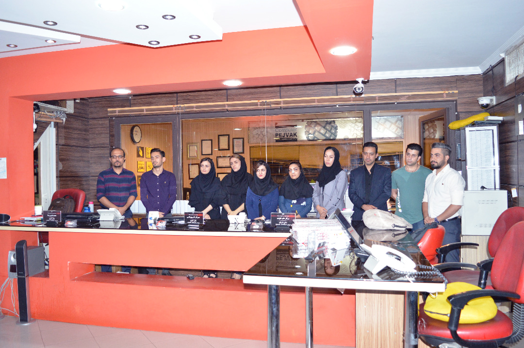 بازدید رییس هیأت عالی نظارت وزارت صمت از شرکت پژواک و تقدیر از اعضای شرکت